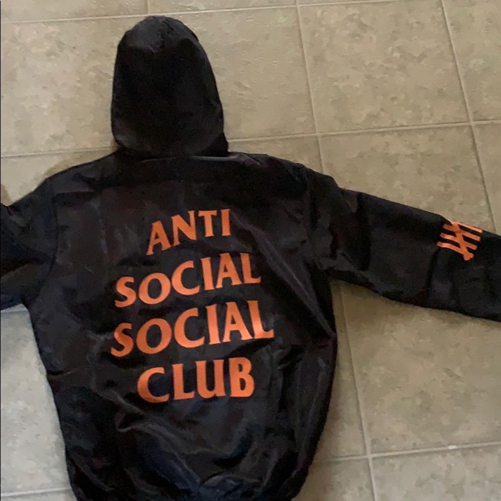 Anti social social club